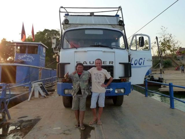 Der Fährmann auf dem Mekong.